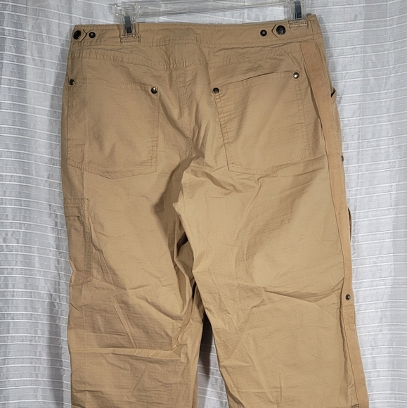 Danskin NOW Ladies Crop Pants Size 4/6 - Picture 3 of 3